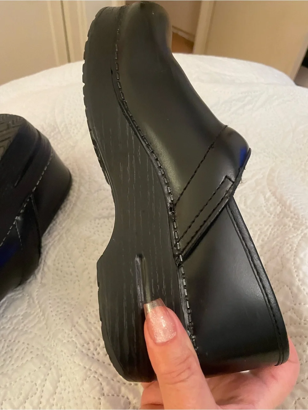 Black unisex Slip-On Clogs